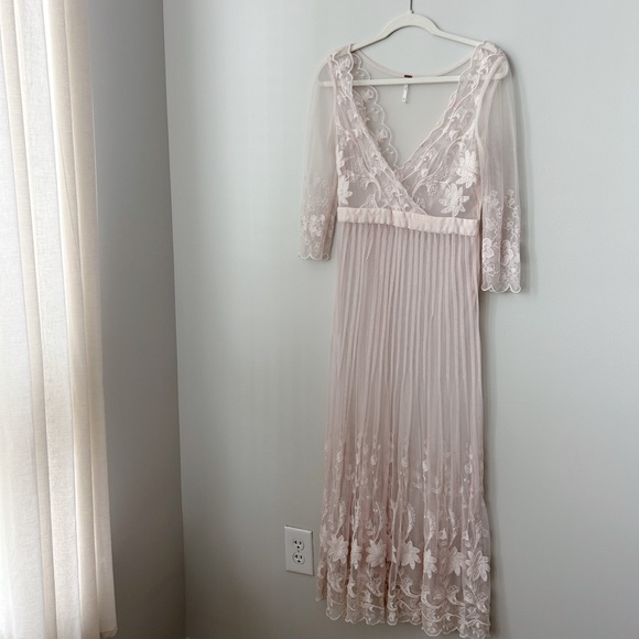 Free People Lace Slip Dress - Picture 1 of 7